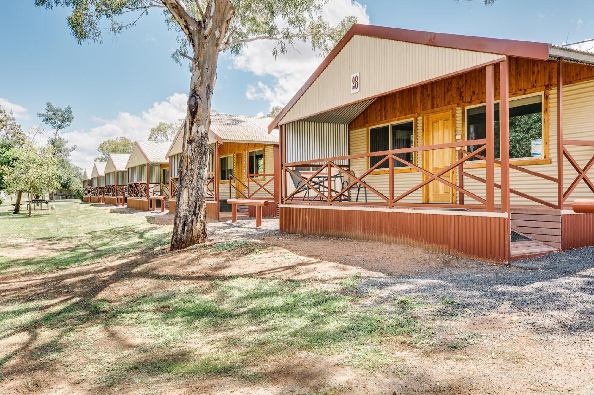 Nyngan Riverside Tourist Park Hotel Exterior photo